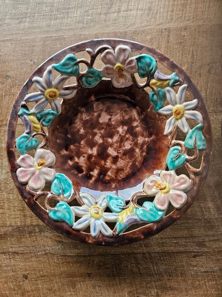 Gmundner Keramik 2 keramische borden met bloemetjes, Ophalen