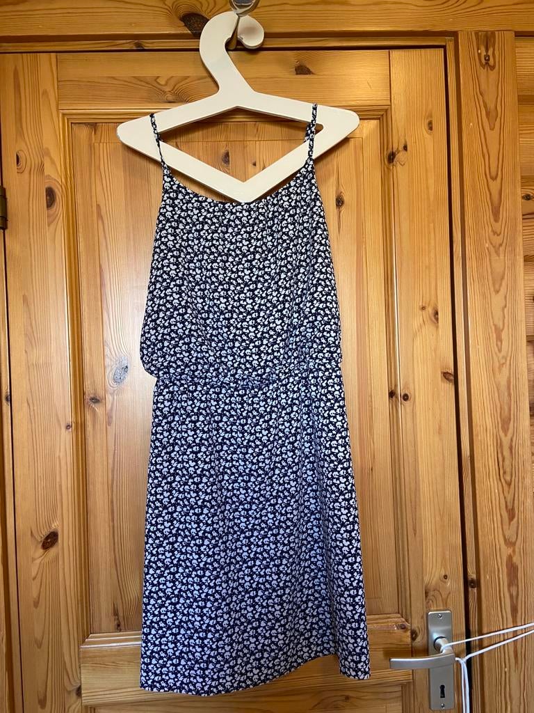 Jurk blauw bloemen only 36 Onder mouw, Blauw, Ophalen of Verzenden, Zo goed als nieuw, Maat 36 (S)