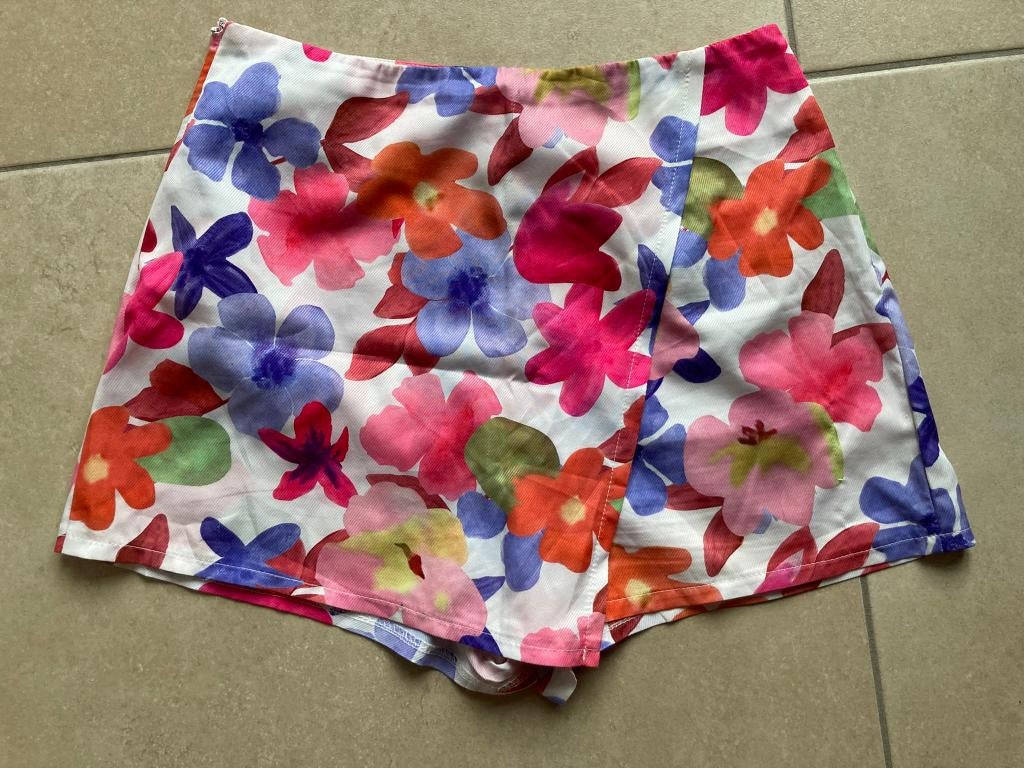 Boho Bloemen Broekrok M, Kleding | Dames, Maat 38/40 (M), Overige kleuren, Ophalen of Verzenden, Zo goed als nieuw