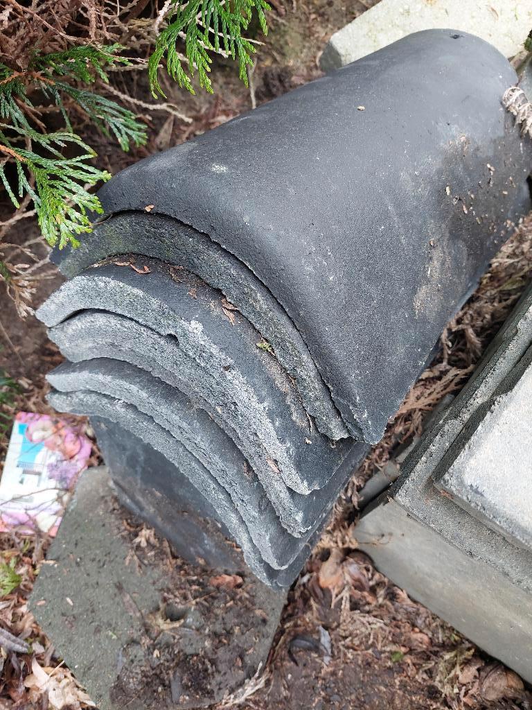 Nok vorst beton dakpannen gevelpan eindvorst nokvorst, Doe-het-zelf en Verbouw, Ophalen, Steen of Klei, Zo goed als nieuw, Minder dan 5 m²