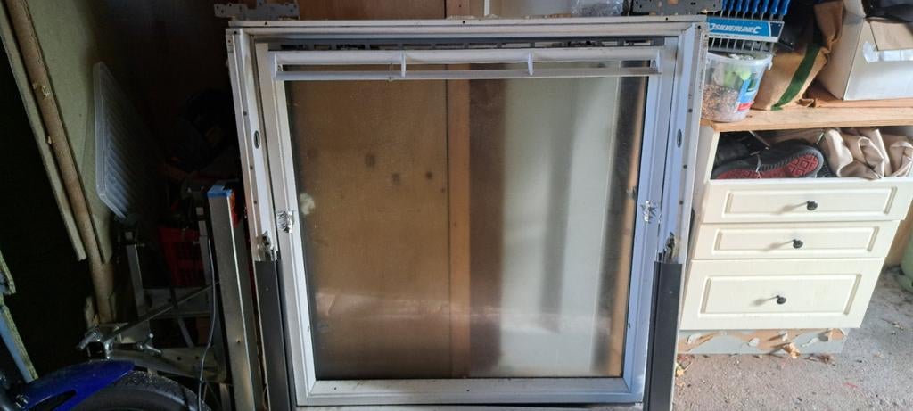 Velux ggl sk06 2018, 75 tot 150 cm, Kunststof, Raamkozijn, Nieuw