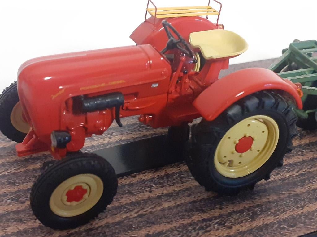 Tractor 1/43 Porsche Diesel Junior + schijveneg Schuco 1:43, Ophalen of Verzenden, Nieuw, Tractor of Landbouw