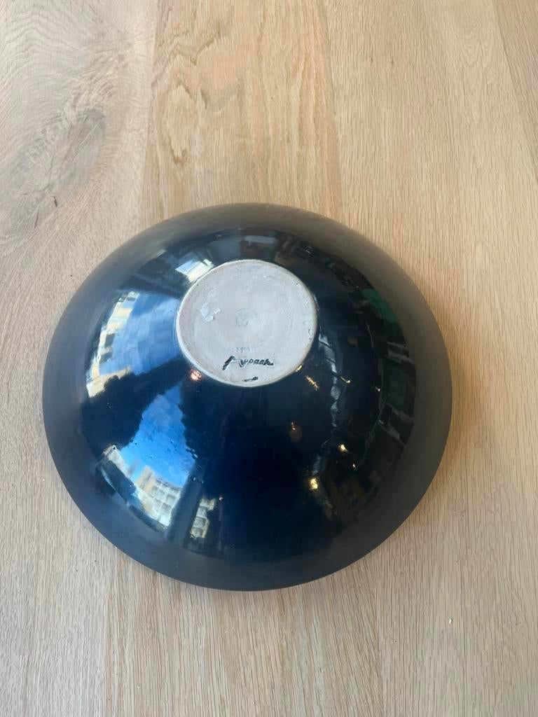 Mobach schaal zwart luster glazuur - 34 cm, Gebruikt, Porselein of Keramiek, Schaal, Rond