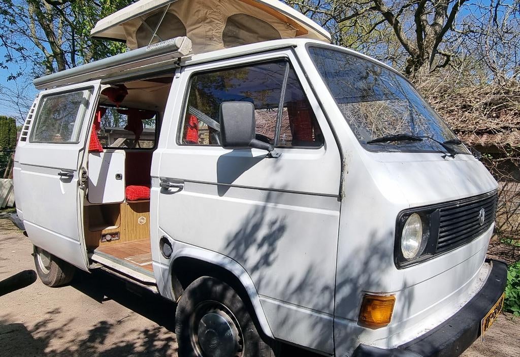 Belastingvrije Volkswagen t3 bus camper 1982 met zonnepaneel, Particulier, Te koop