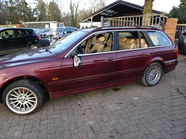 BMW 525 I E39  combi AUT voor demontage., Gebruikt, -, -, Ophalen of Verzenden
