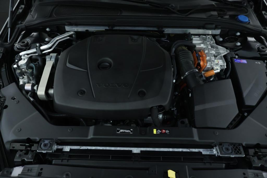Volvo V60 T8 Twin Engine 390pk AWD Geartronic 2020 Zwart, Auto's, Volvo, Automaat, Zwart, Vierwielaandrijving, Geïmporteerd