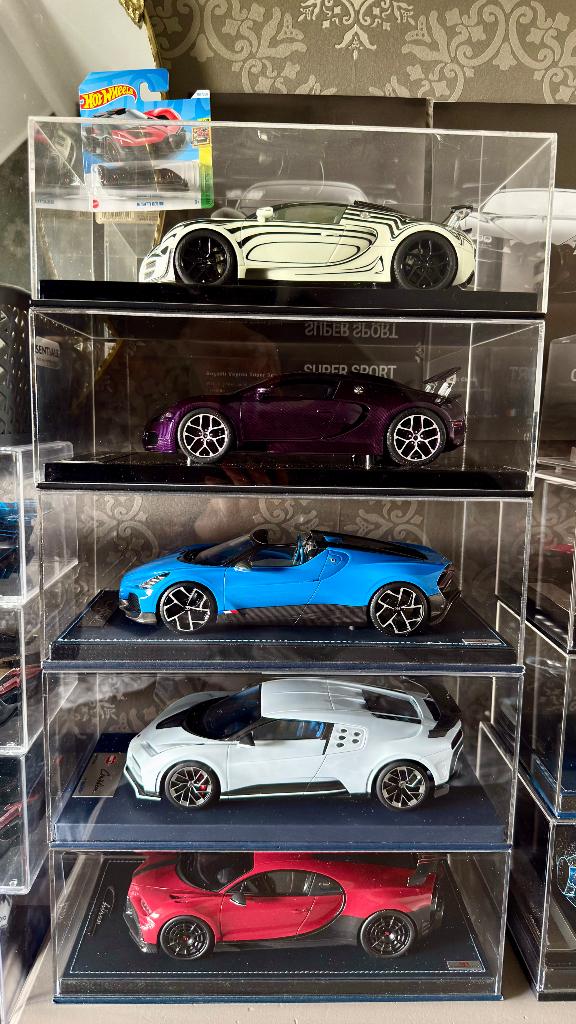 10 Bugatti 1 18 MR UU Dino AutoArt, Ophalen of Verzenden, Nieuw, Autoart