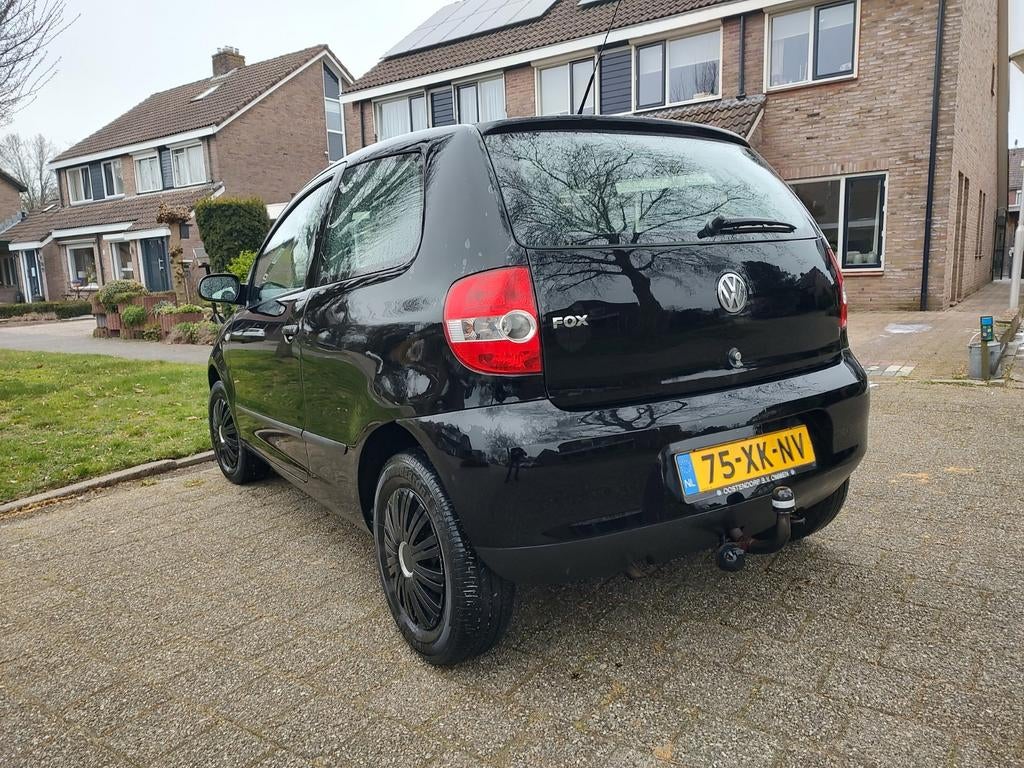 Volkswagen Fox 1.2 40KW 2007 Zwart, Auto's, Volkswagen, Particulier, Fox, Benzine, C, Hatchback, Handgeschakeld, Origineel Nederlands