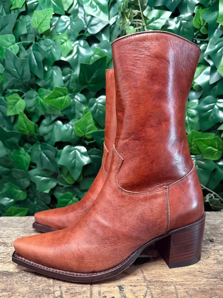 Nieuwe prachtige laarzen van sendra maat 37, Kleding | Dames, Schoenen, Sendra, Bruin, Lage of Enkellaarzen, Nieuw