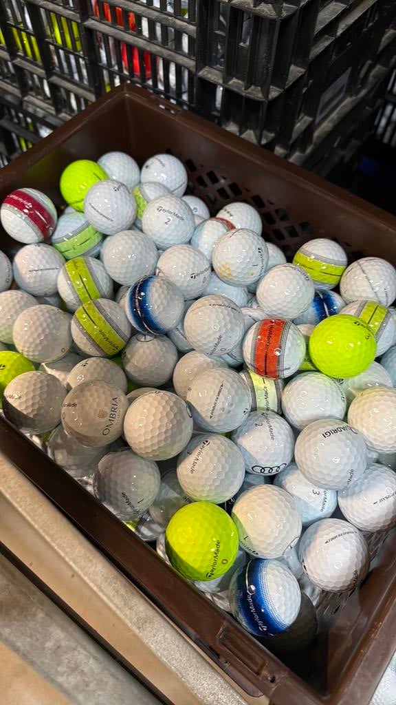 50x Taylormade Tour respondse golfballen, Ophalen of Verzenden, Zo goed als nieuw, Bal(len)