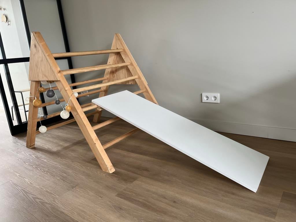 Klimrek met glijbaan, tevens hut, Ophalen, Gebruikt, Glijbaan