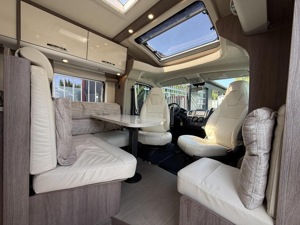 Bürstner Nexxo T 740 - 2016 - QUEENSBED - Nette cam, Niet ingevuld, Standaard zit, Ringverwarming, Bedrijf