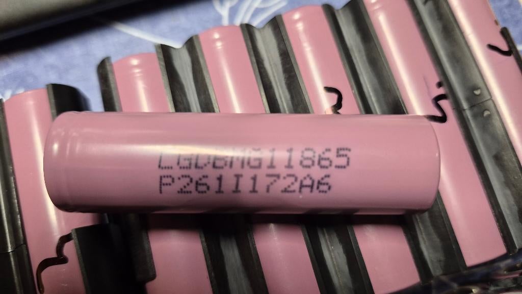 LG 18650 batterijen 2900 mAh gebruikt&getest 400x, Audio, Tv en Foto, Accu's en Batterijen, Ophalen, Gebruikt, Oplaadbaar