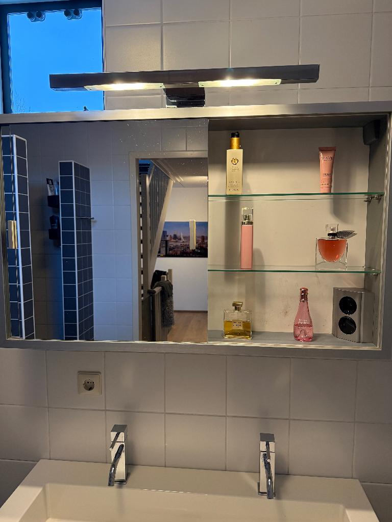 Spiegelkast badkamer, Ophalen, 50 tot 100 cm, Minder dan 25 cm, Minder dan 100 cm