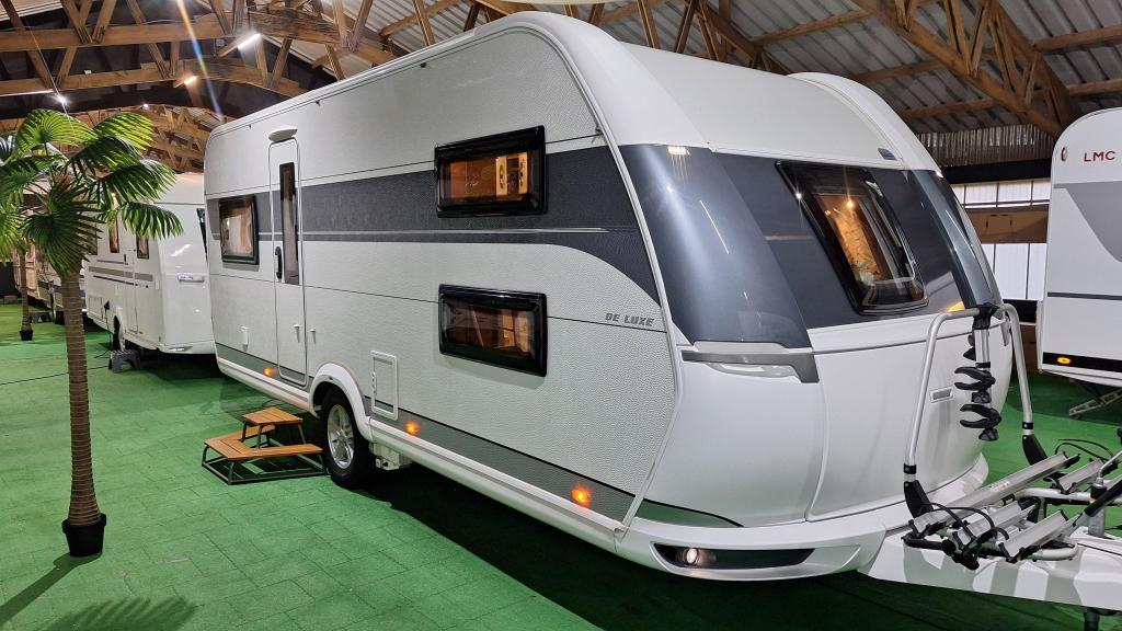 Hobby 515UHK Mover/Voortent/Maxxfan, Schokbreker, Dwarsbed, Hobby-Wohnwagenwerk Ing. Harald Striewski GmbH, Rondzit