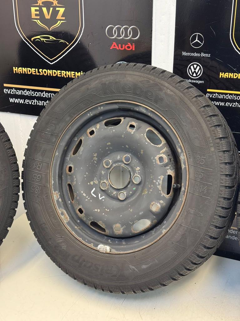 VW Fox bj.2007 winterbanden set met velgen 185/65R14 5x100, Auto-onderdelen, Banden en Velgen, 14 inch, Gebruikt, EVZ Handelsonderneming