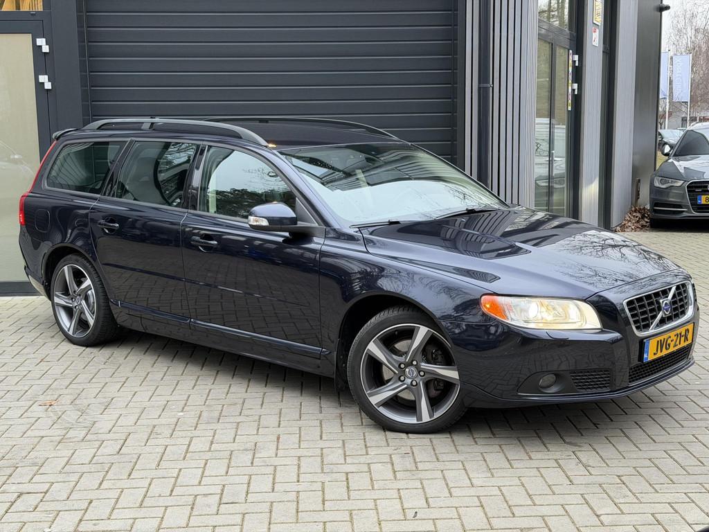 Volvo V70 2.5T Momentum, Voorwielaandrijving, Stof, Gebruikt, Blauw