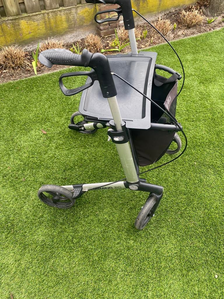 Gemino 30 rollator, Diversen, Rollators, Ophalen, Opvouwbaar, Zo goed als nieuw