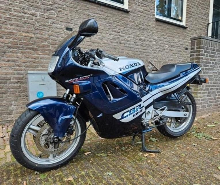 Honda CBR 600 F Hurricane 1987 voor onderdelen, Ophalen, Gebruikt