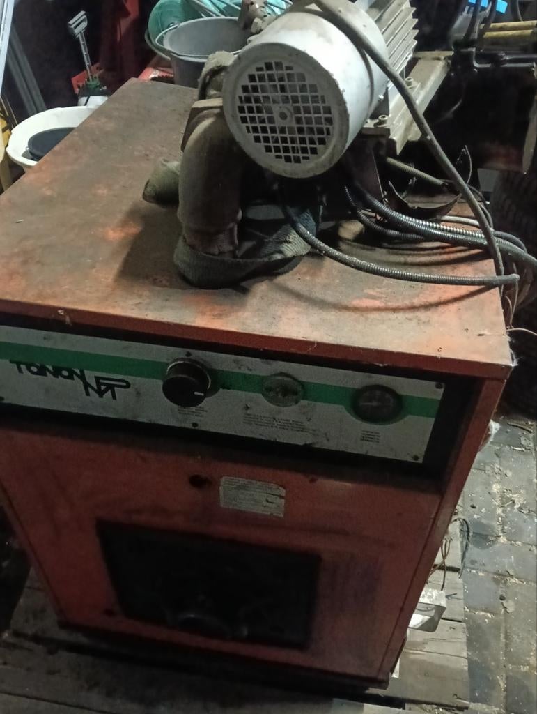 Tonoil MP afgewerkte Oliekachel - Industriële Verwarming, Gebruikt, Kachel, Ophalen of Verzenden, 60 tot 150 cm