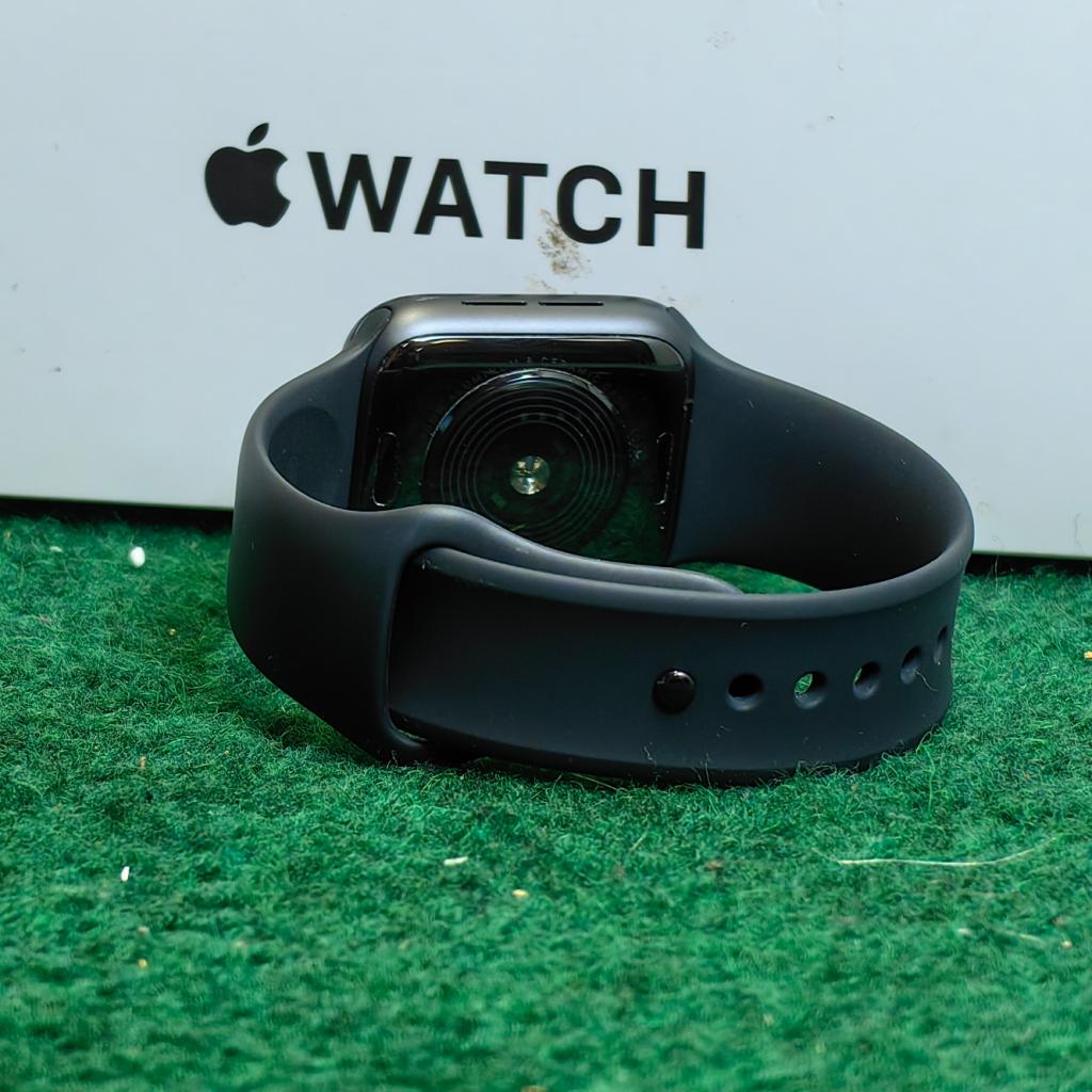 Apple Watch SE 1 | 40 MM | GPS, Apple, Zo goed als nieuw, Support@apple.com, One Apple Park Way
Cupertino, CA 95014
United States