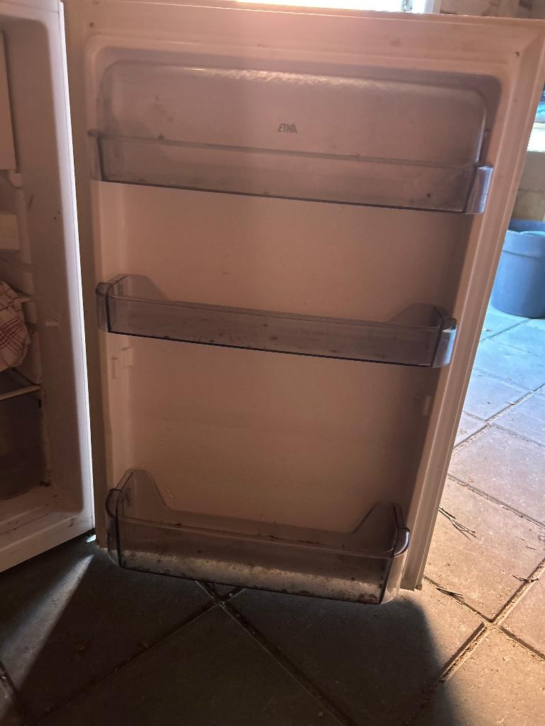 ETNA koelkast met vriesvak (tafel model), Ophalen, Minder dan 50 cm, Gebruikt, Wit