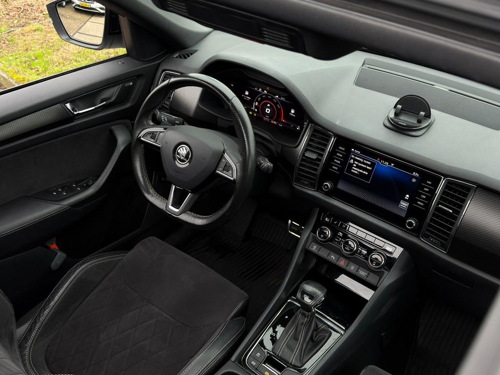 Skoda Kodiaq 1.5 TSI Sportline Business, adapt. Cruise, Pano, 4 cilinders, 150 pk, 1481 kg, Wit