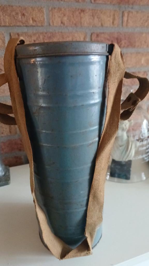 Hulsenhouder gasmaskerhouder, Ophalen of Verzenden, Landmacht, Nederland, Overige typen