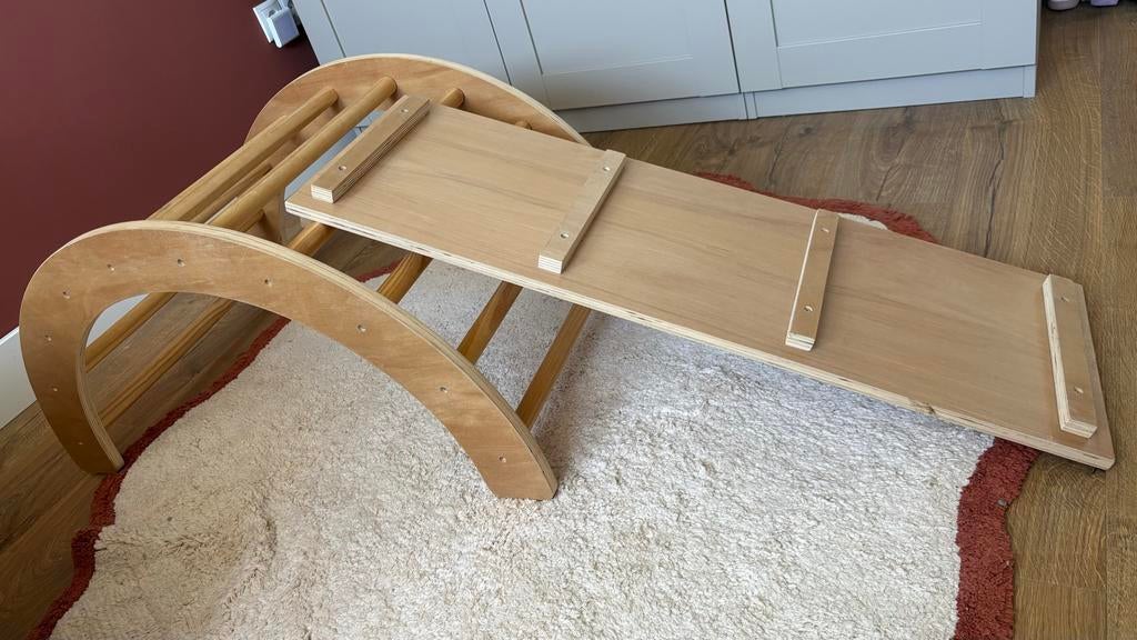 Houten klimboog met glijbaan voor peuters, Ophalen, Gebruikt