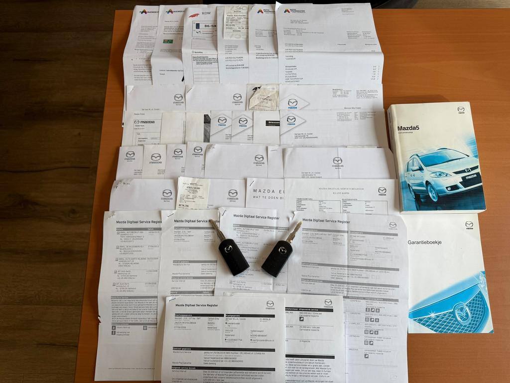 Mazda 5 2.0 Touring 7 Persoons|Airco|Trekhaak|DealerOnderhd, Auto's, Mazda, Voorwielaandrijving, Gebruikt, 7 stoelen, Origineel Nederlands