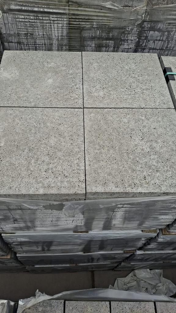 Unieke kans – Oud Hollandse tegels 50x50x5 grijs €25 m², Tuin en Terras, Nieuw, Ophalen of Verzenden, 10 m² of meer, Beton