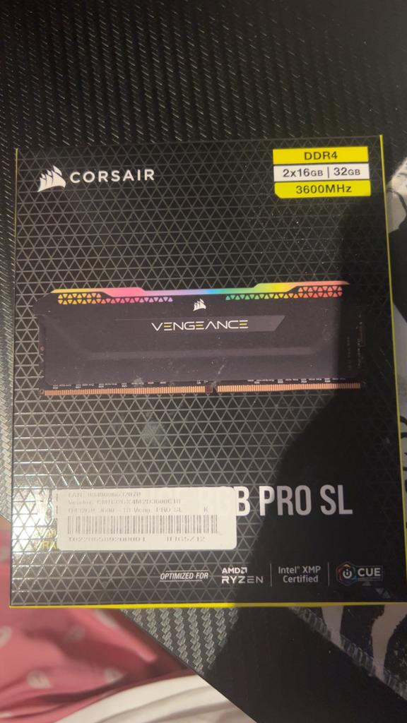 CORSAIR VENGEANCE RGB PRO SL 32GB (2x16GB) DDR4 3600