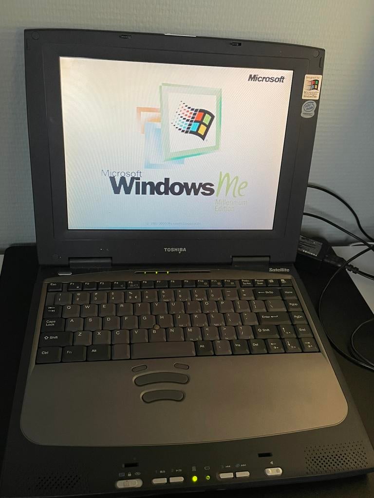 Toshiba Satellite 1710 - Celeron 600 / 96Mb / 6Gb / inc tas, Computers en Software, Ophalen of Verzenden, Toshiba