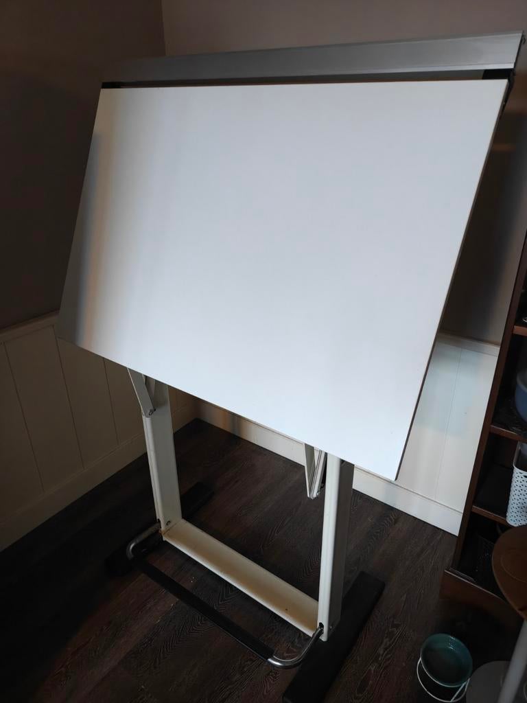 Gratis ophalen - Professionele tekentafel, Ophalen, Gebruikt, 150 tot 170 cm