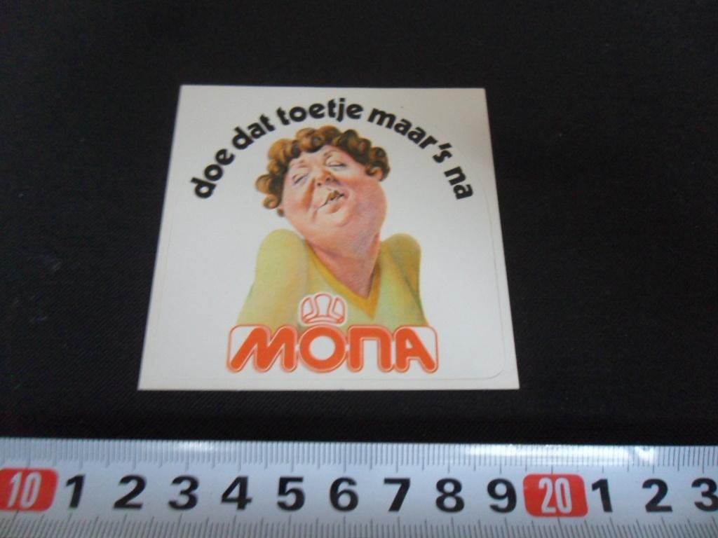 sticker MONA doe dat toetje maar 's na  BUA010, Ophalen, Zo goed als nieuw, Sticker