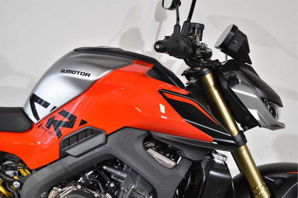 QJMOTOR SRK 800 (bj 2026) - foto 3