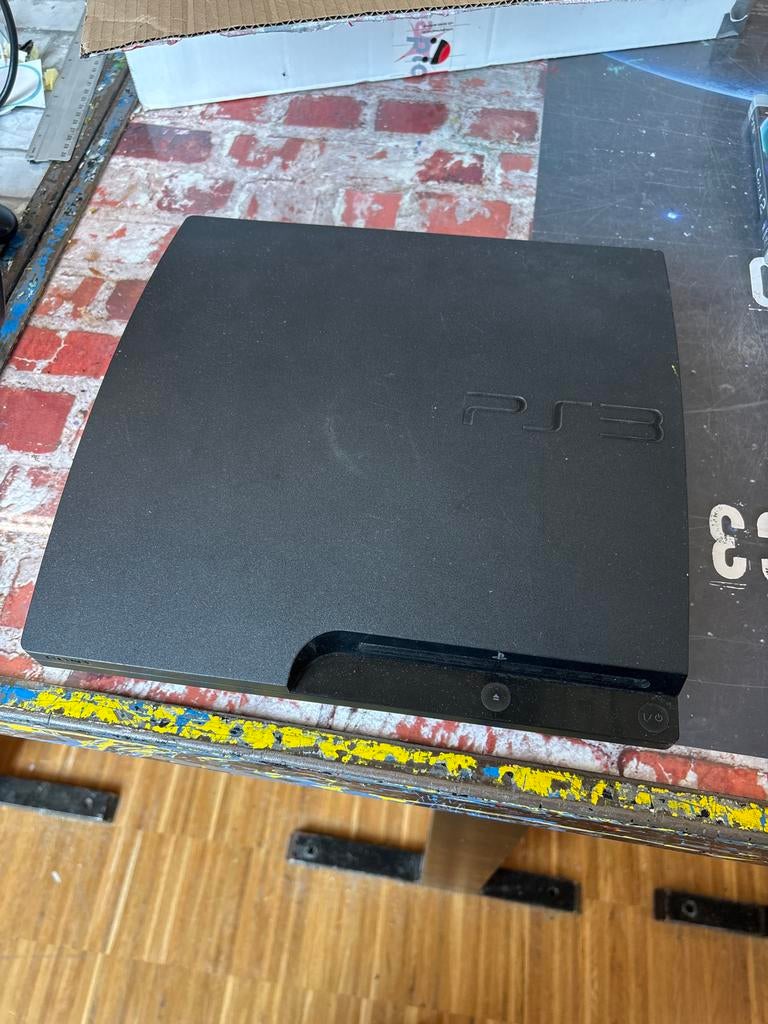 PS3 met 2 controllers en 16 games, Ophalen, Met 2 controllers, Slim, Gebruikt