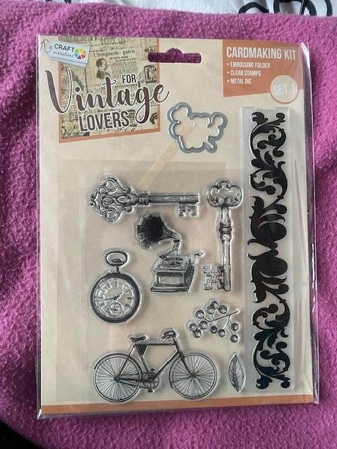 stempels CR0428/020 snijmal embossing folder vintage lovers, Ophalen of Verzenden, Nieuw, Overige thema's, Pons of Mal