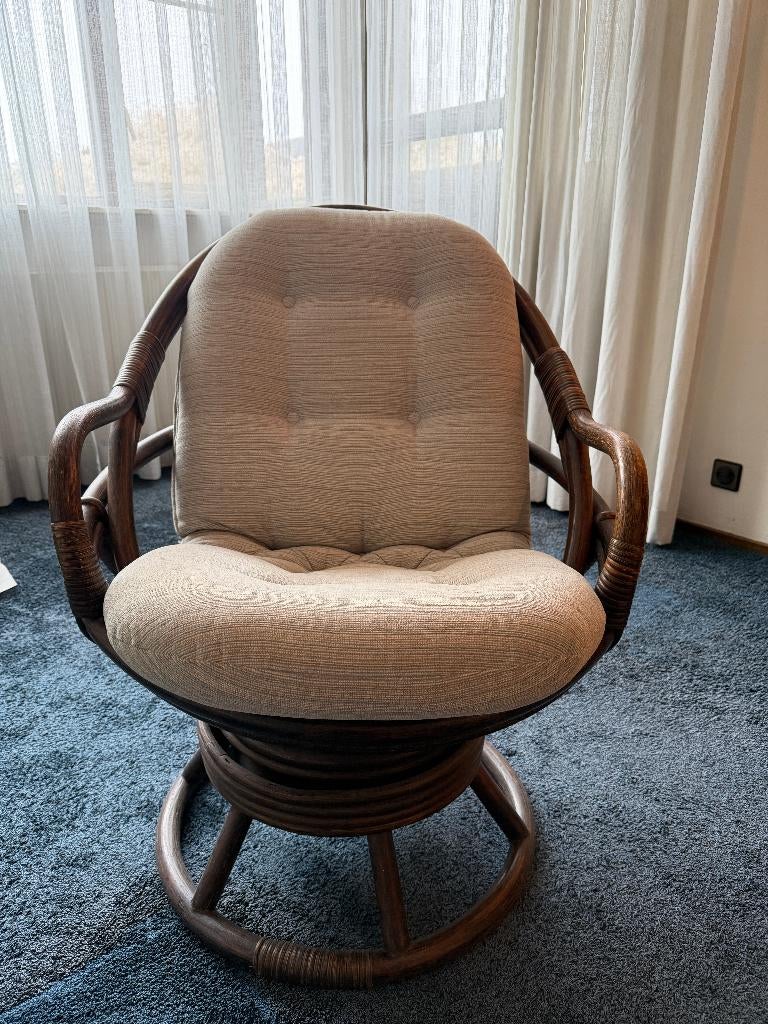 Manou Draaistoel, Ophalen, Gebruikt, Stof, 50 tot 75 cm