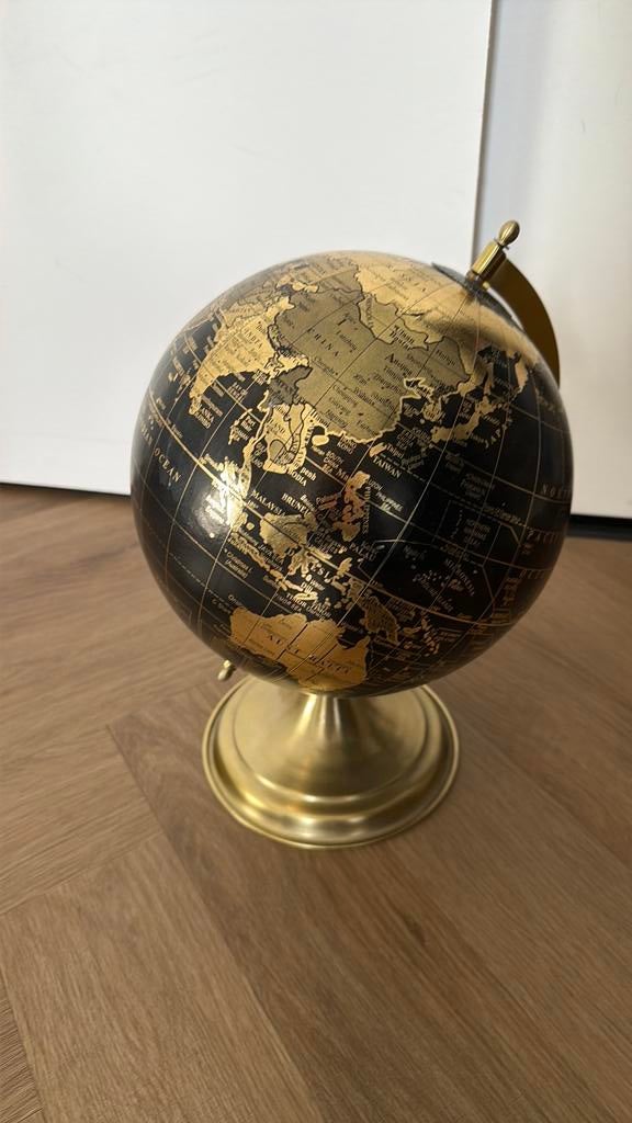 Wereldbol, Ophalen, Zo goed als nieuw