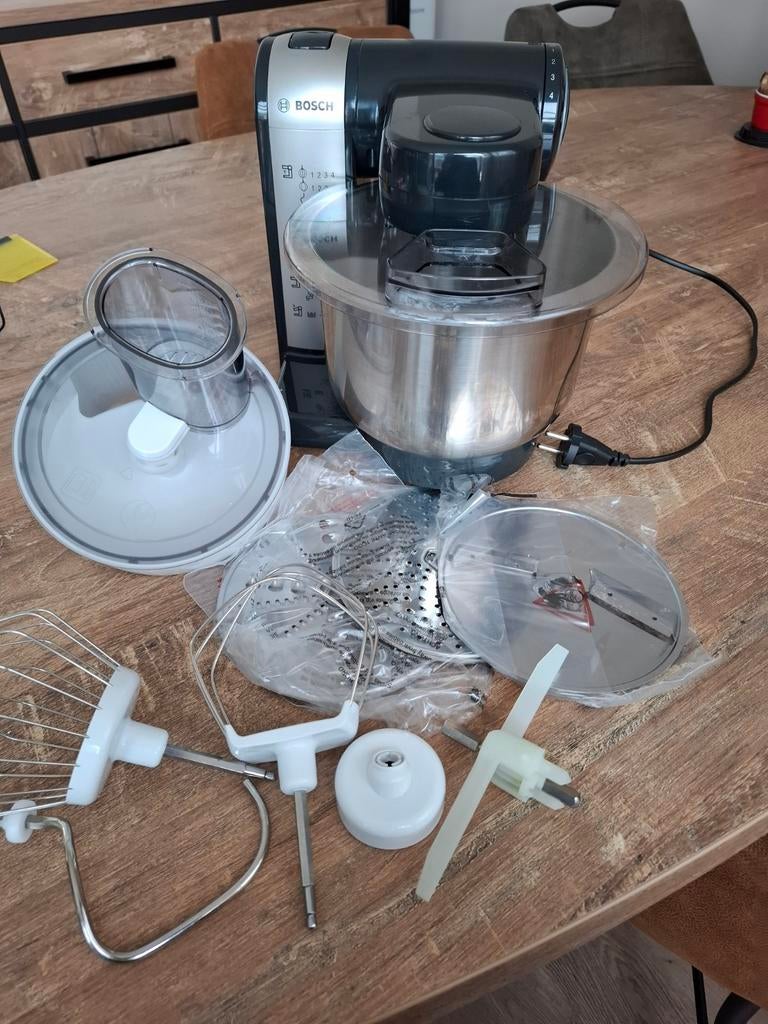 Bosch keukenmachine MUM, Ophalen, Zo goed als nieuw, 3 snelheden of meer
