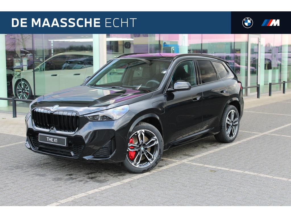 BMW X1 xDrive25e High Executive M Sport Automaat / Panoramad, Zwart, Zwart, Bedrijf, 3 cilinders
