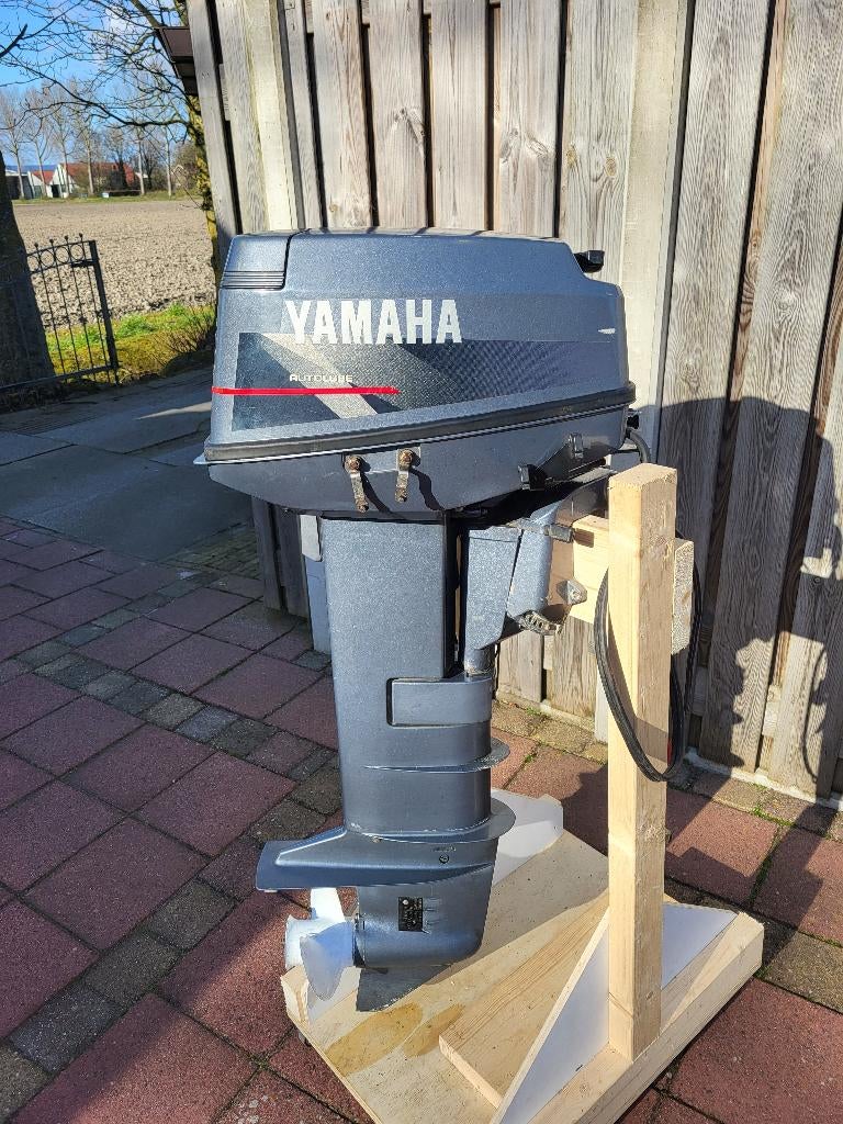 Yamaha 20 pk autolube, Ophalen, 10 tot 30 pk, Zo goed als nieuw, Elektrische start