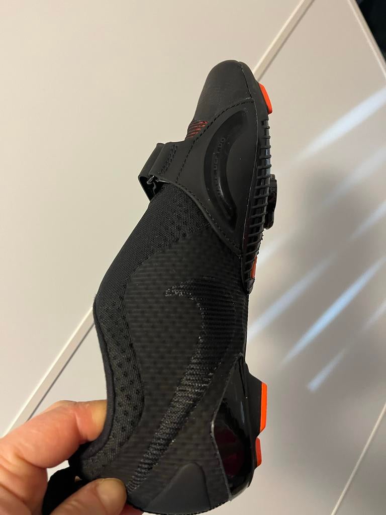 Nike Spinning Dames Schoenen Maat 39 + Fietszadelhoes, Sportschoenen, Ophalen of Verzenden, Zo goed als nieuw, Rood