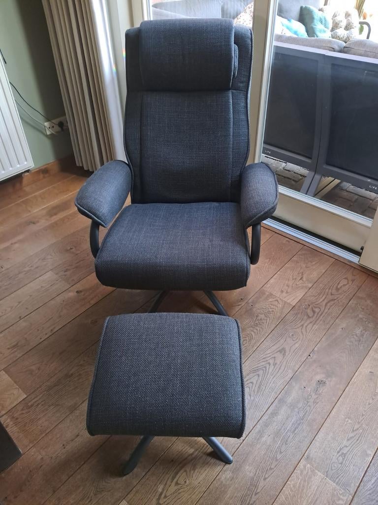 Relaxstoel met voetenbankje, Huis en Inrichting, Fauteuils, Ophalen of Verzenden, Zo goed als nieuw