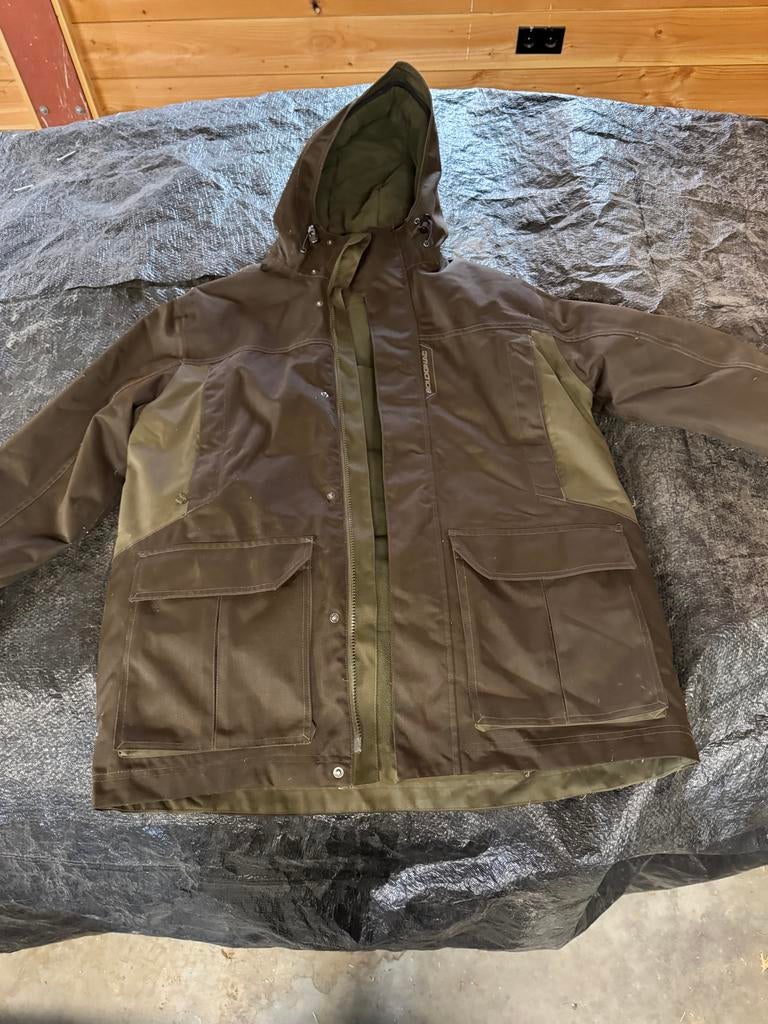 Warme outdoor jas Solognac, maat L, waterafstotend, Ophalen of Verzenden, Gedragen, Maat 52/54 (L), Groen