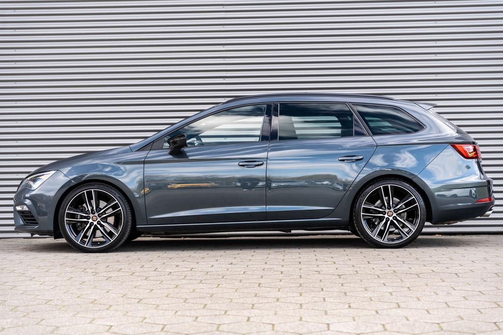 Seat Leon ST 2.0 TSI CUPRA 300 4DRIVE PANO BEATS CAMERA DAB+, Automaat, Gebruikt, Zwart, 4 cilinders