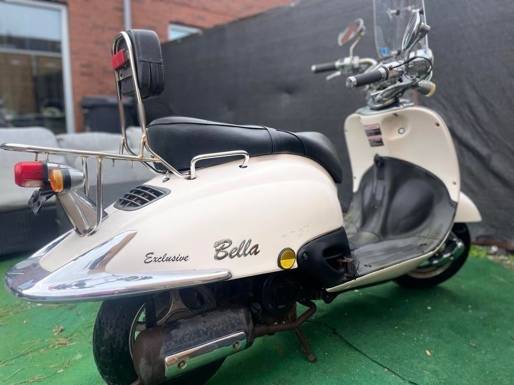 Retro Scooter Bella Exclusive - Geel Kenteken, Ophalen of Verzenden, Gebruikt, Benzine, Overige merken
