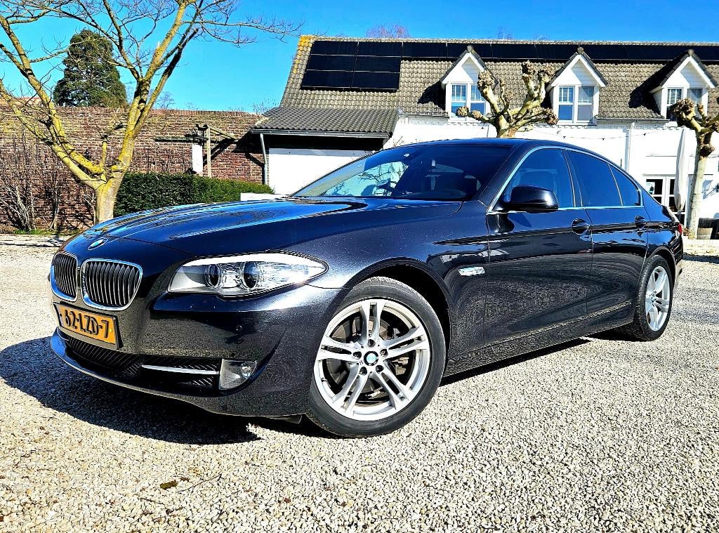 Bmw 523i | 204pk | automaat | 6 cyl | stoelverw | stuurverw, Automaat, Euro 5, Beige, Sedan
