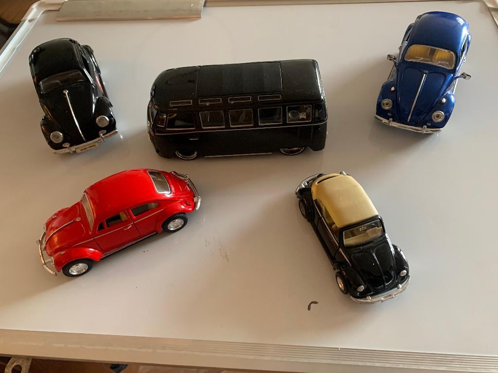 modelautos volkwagens   1op24, Hobby en Vrije tijd, Modelauto's | 1:43, Ophalen of Verzenden, Zo goed als nieuw, Auto, Overige merken